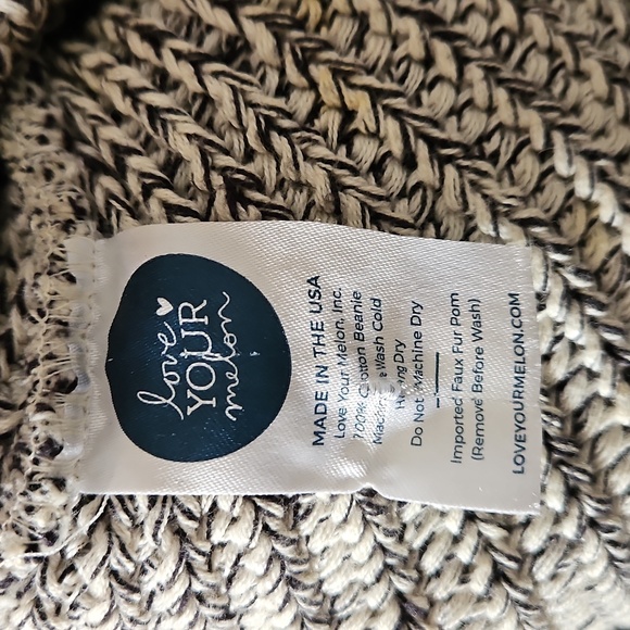 LOVE YOUR MELON Knit Beanie with Faux Fur Pom - Picture 4 of 6